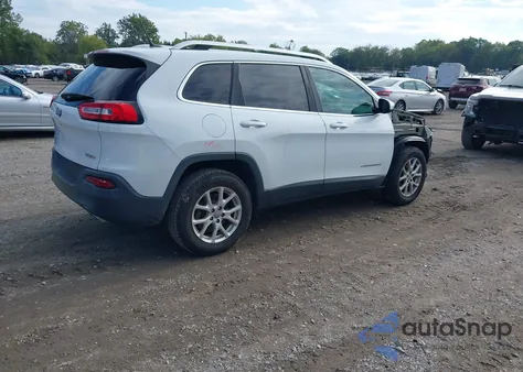 2015 Jeep Cherokee Latitude z USA, uszkodzony, nr VIN 1C4PJMCS9FW571427